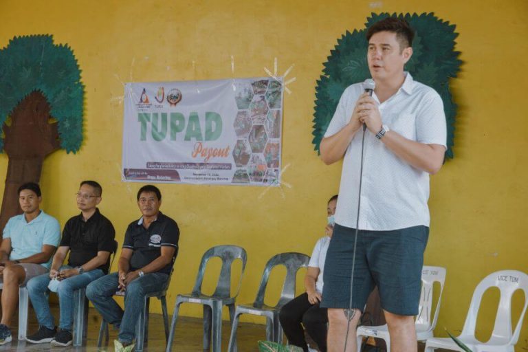 DOLE-TUPAD Pay-out in Balaring, Silay - November 12, 2022.