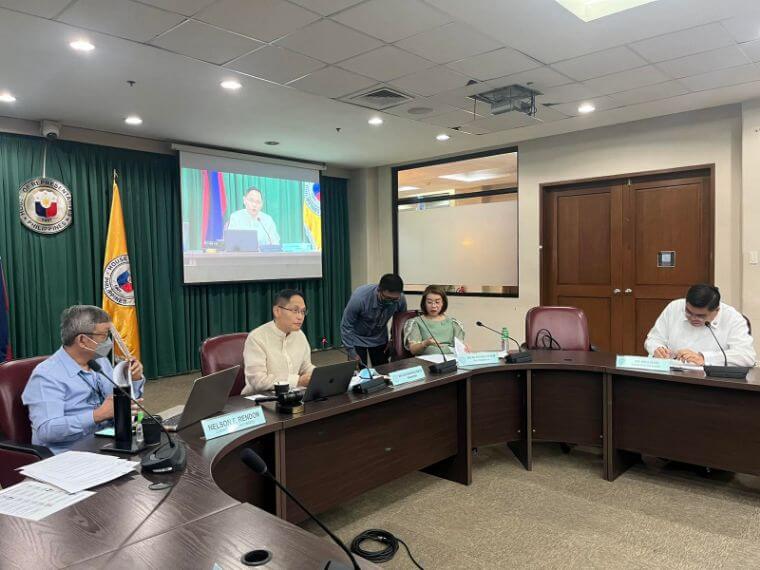 Cong. Kiko Benitez presides over first hybrid meeting of Committee on Housing and Urban Development