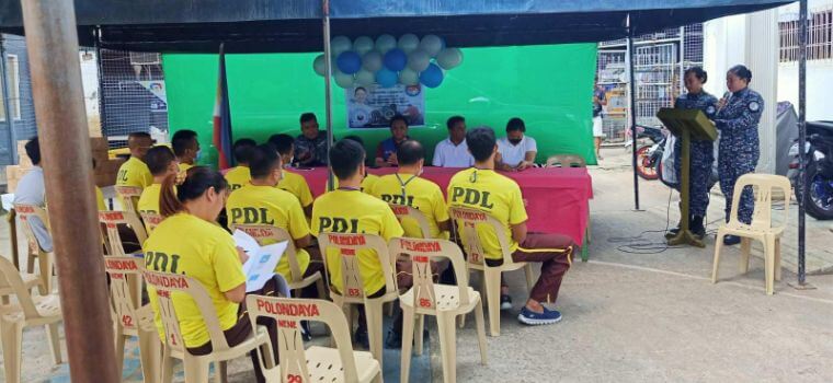 Office of Cong. Kiko Benitez distributed toolkits in Victorias through TESDA-STEP Program
