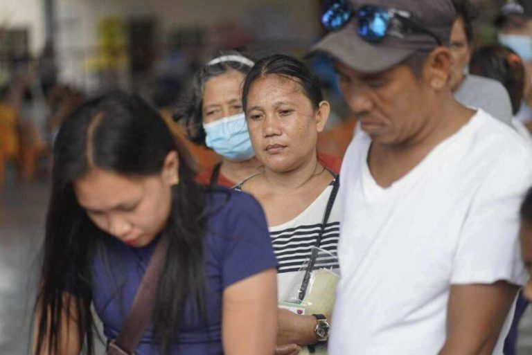 DSWD Assistance to Individuals in Crisis Situation Payout. Barangay 5, Silay